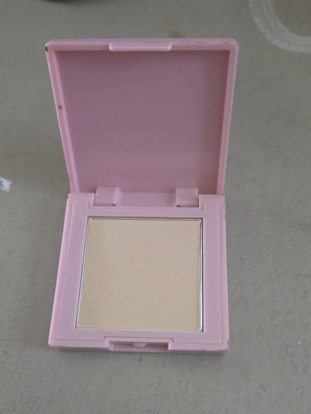 Luna Magic | Soft Perfectiom Foundation Powder | Medium